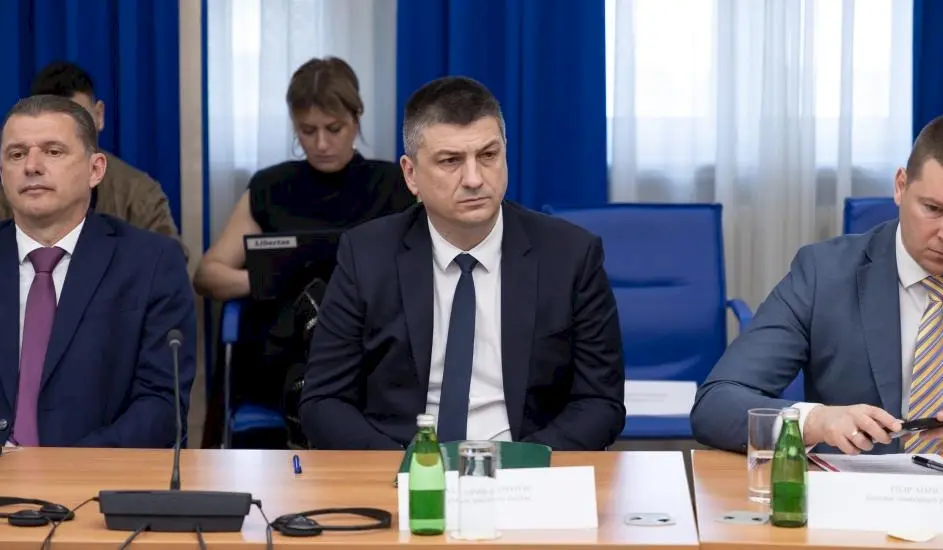 Glavni specijalni tužilac Vladimir Novović na sjednici Odbora za bezbjednost i odbranu. Foto: Skupština Crne Gore