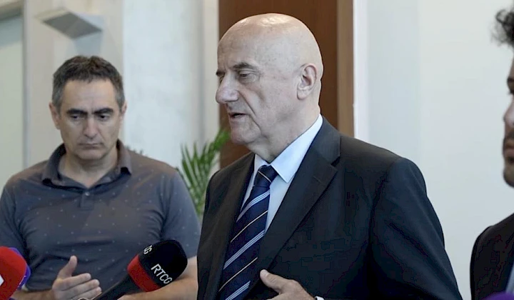 SAD uvele sankcije Mićunoviću i Davidoviću