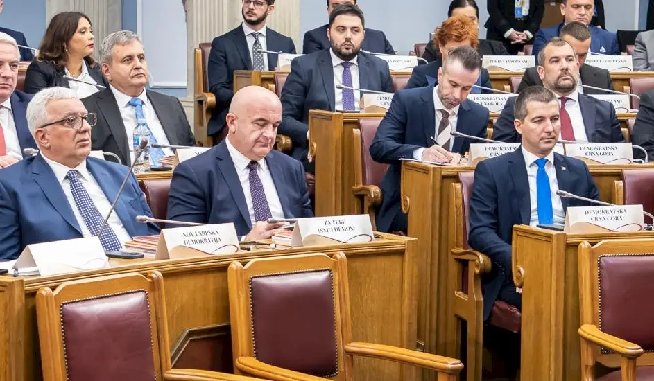 Poslanici vladajuće većine u crnogorskom parlamentu. Foto: Skupština Crne Gore