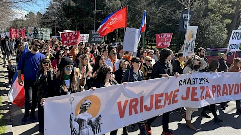 Sa Osmomartovskog marša poručeno: Vrijeme je za pravdu