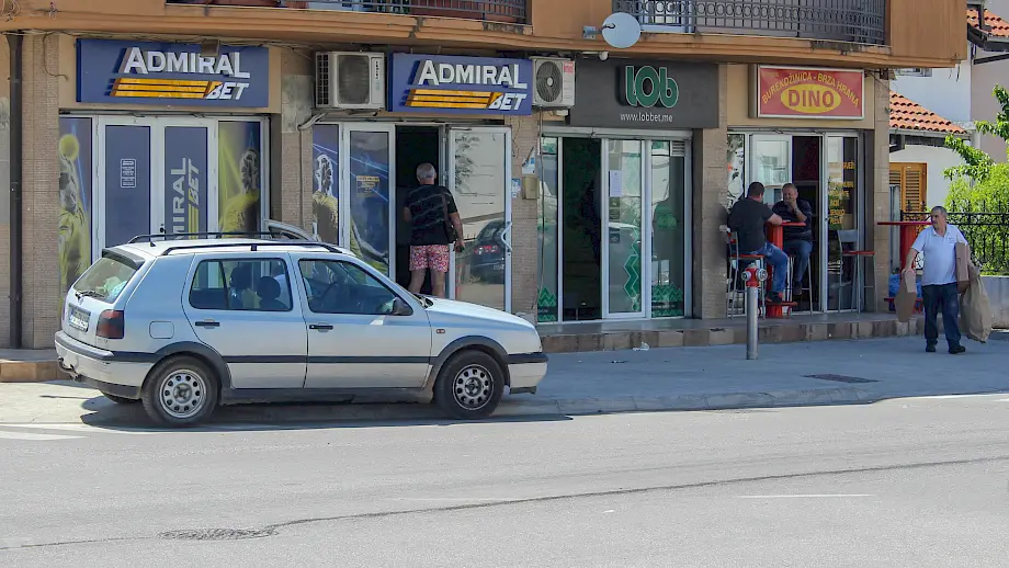 Vlada najavila kontrolu udaljenosti kladionica od škola. Foto: BIRN/Jovana Damjanović