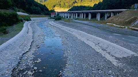 Krivolov i eksploatacija šljunka ugrožavaju Taru