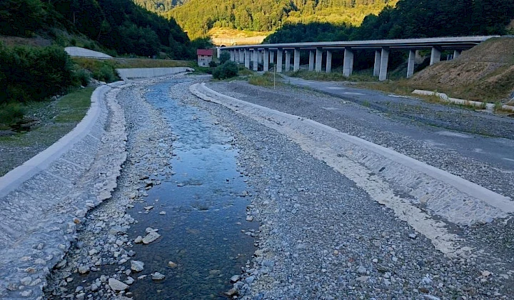 Krivolov i eksploatacija šljunka ugrožavaju Taru