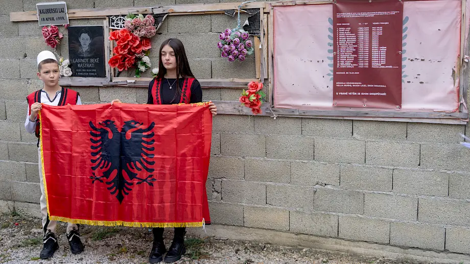 Komemoracija žrtvama zločina u Kaluđerskom lazu. Foto: BIRN/Samir Kajošević