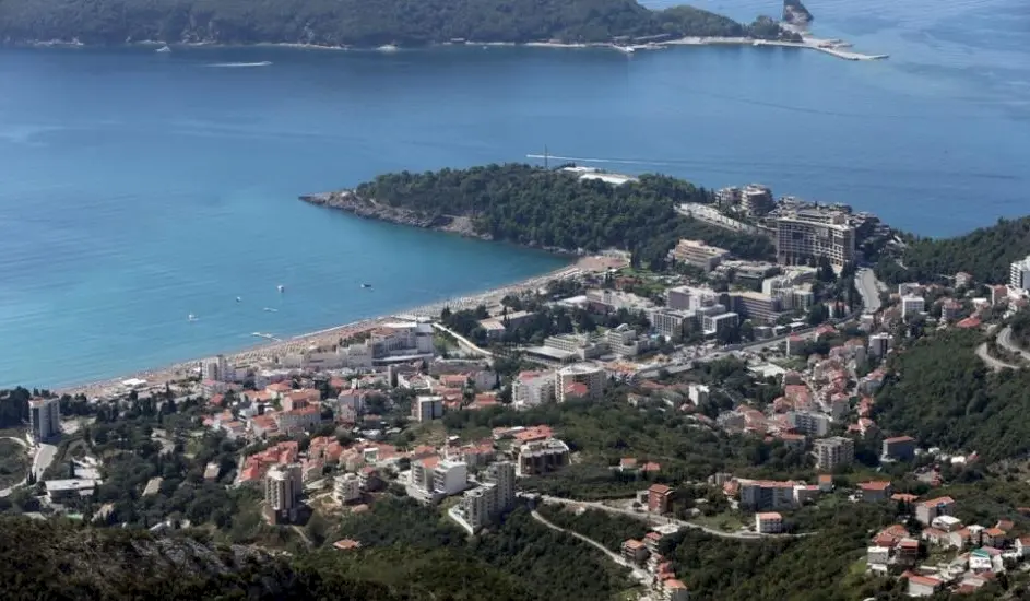 Rusi čine 13.6 odsto stanovništva Budve. Foto: EPA-EFE/KOČA SULEJMANOVIĆ