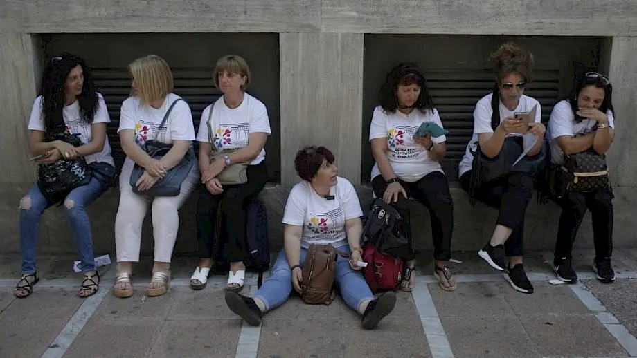 Protest sindikata zaposlenih u turističkom sektoru u Atini. Foto: EPA/KOSTAS TSIRONIS