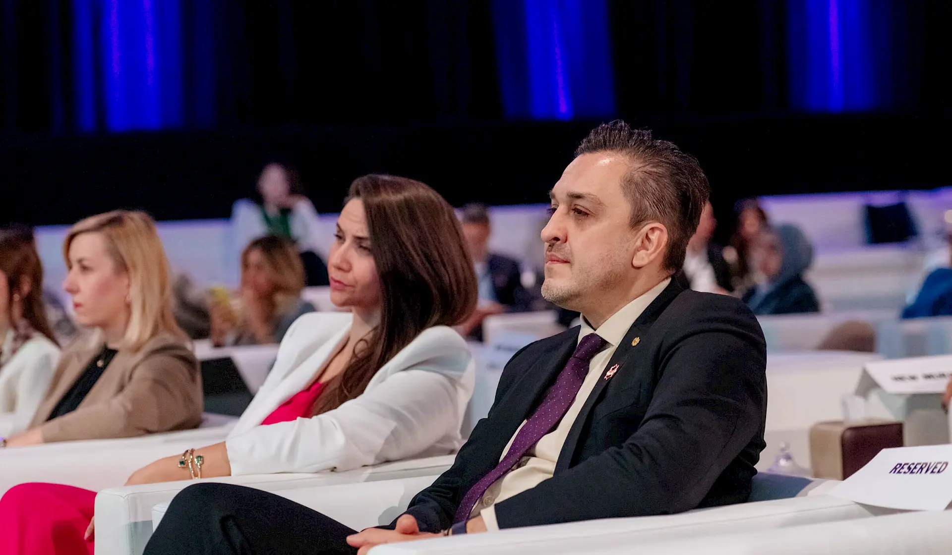 Ministar finansija Novica Vuković (desno) na Fortune global forumu u Rijadu. Foto: Vlada Crne Gore