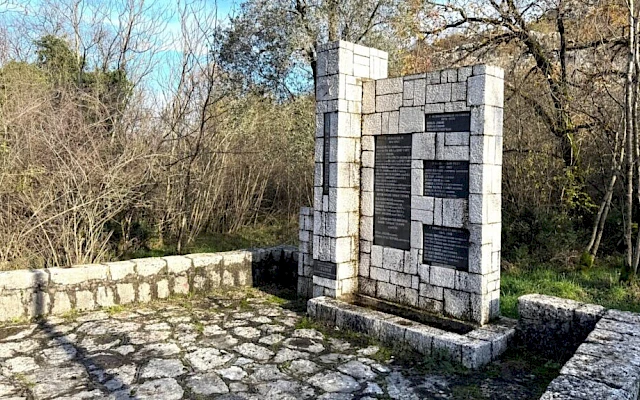 Petokrake i revizionizam: Zapušteno antifašističko nasljeđe Crne Gore