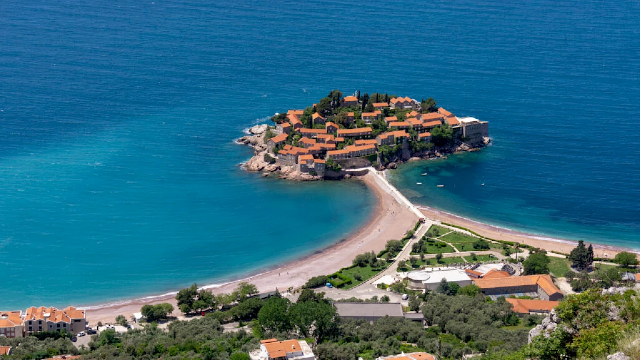 Otvaranje Svetog Stefana kao test za crnogorski turizam