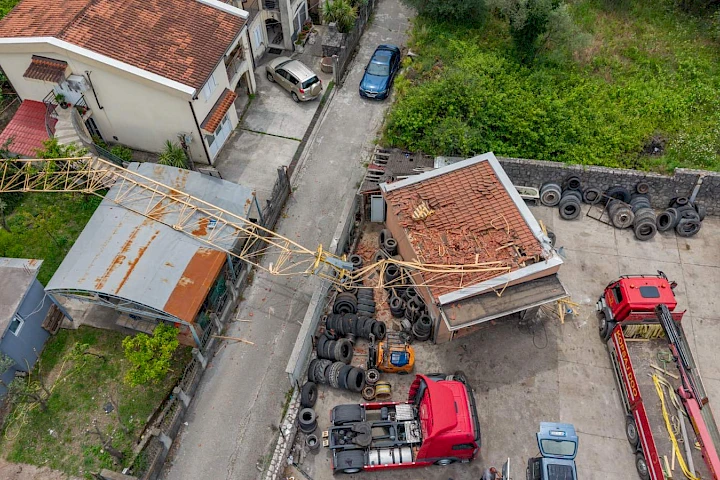 Novi kran montiran prije kraja istrage