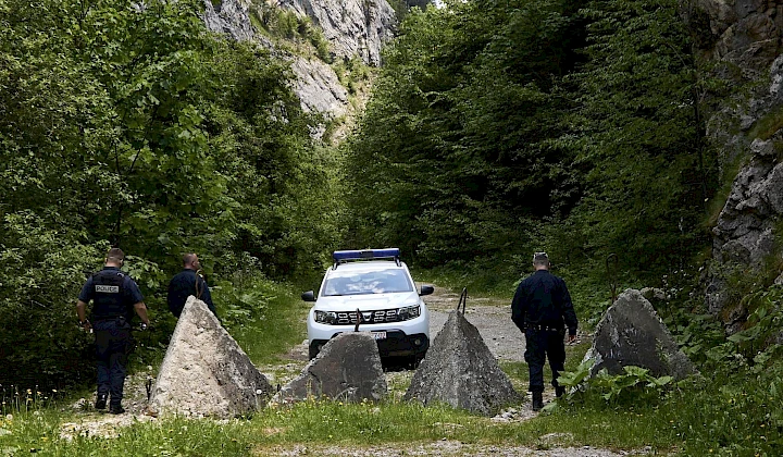 Zatvoreni putevi odsjekli pogranična sela