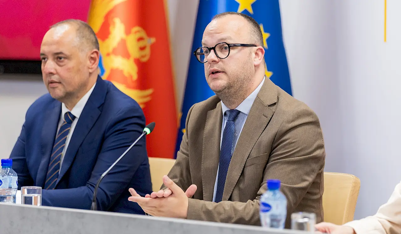 Ugovorima o djelu pokrivali redovne poslove