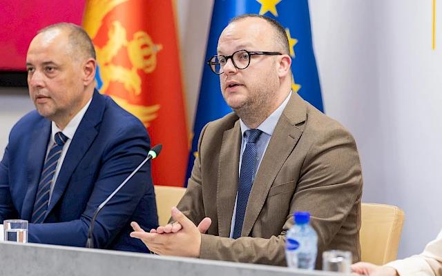 Ugovorima o djelu pokrivali redovne poslove